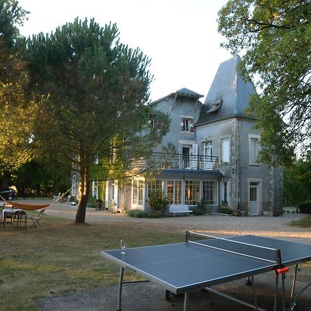 Villers-les-Ormes Domaine De Treuillaud Bed & Breakfast エクステリア 写真