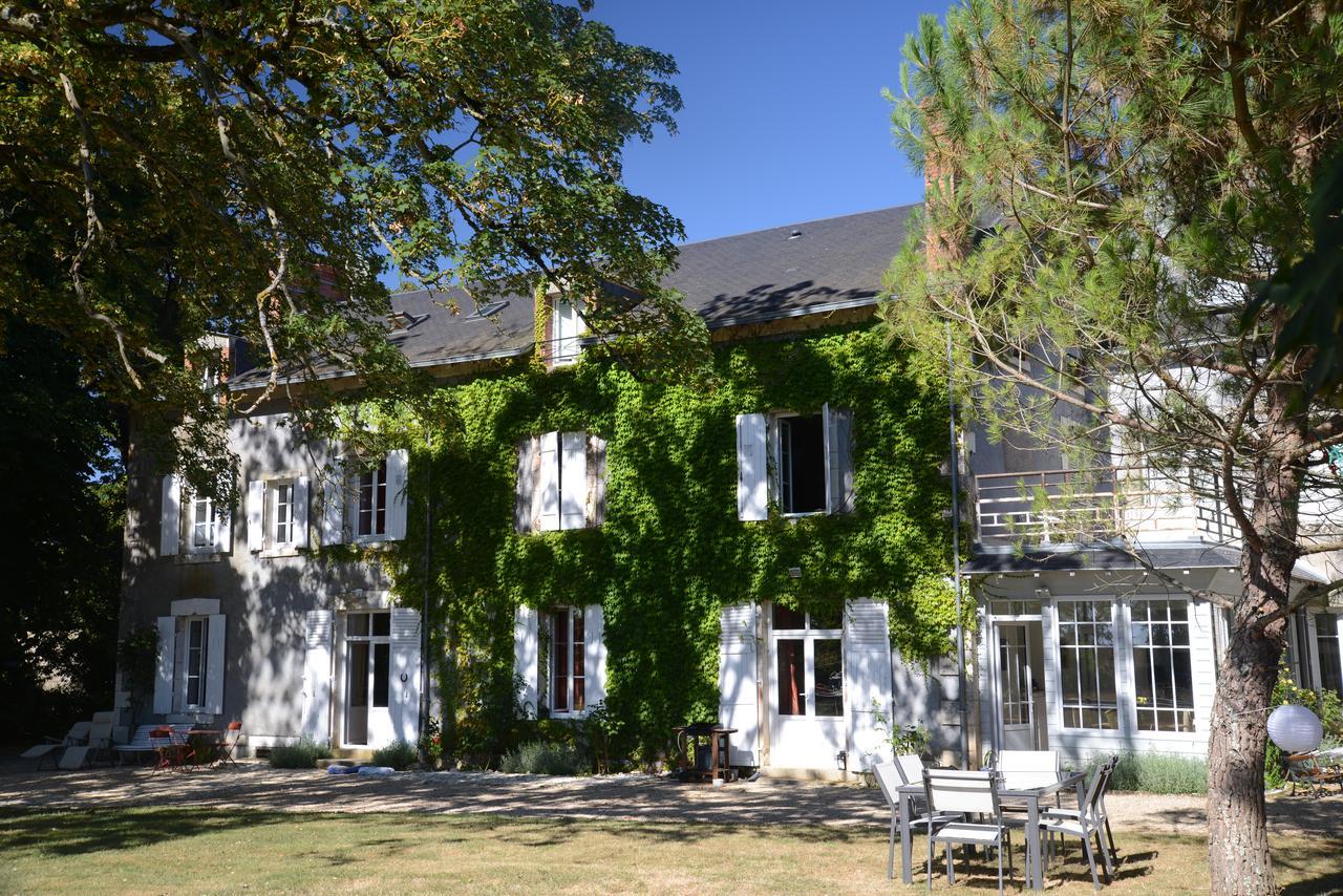 Villers-les-Ormes Domaine De Treuillaud Bed & Breakfast エクステリア 写真